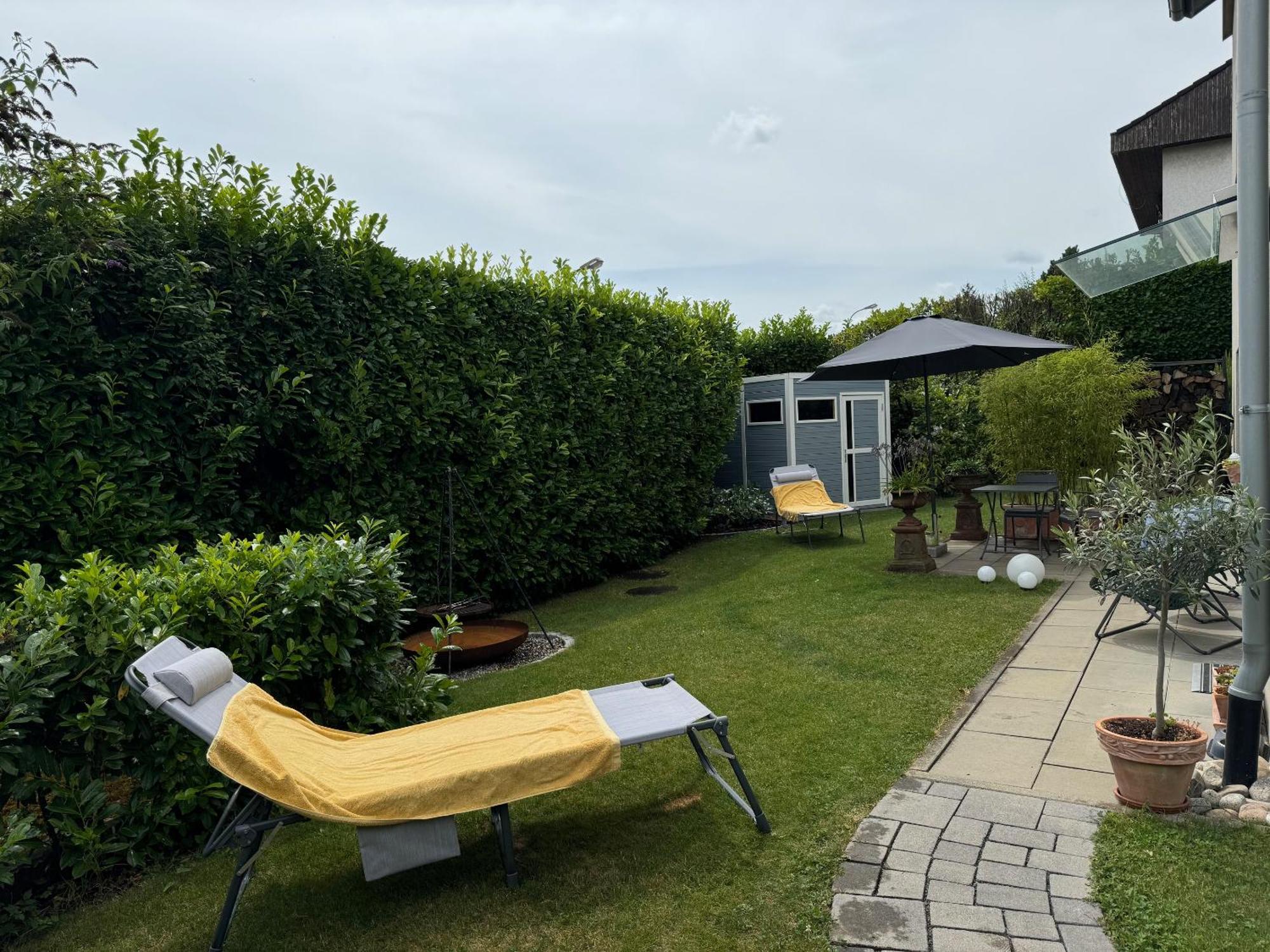 Schoene Wohnung Mit Ausblick Und Gartensitzplatz Lorrach Bagian luar foto